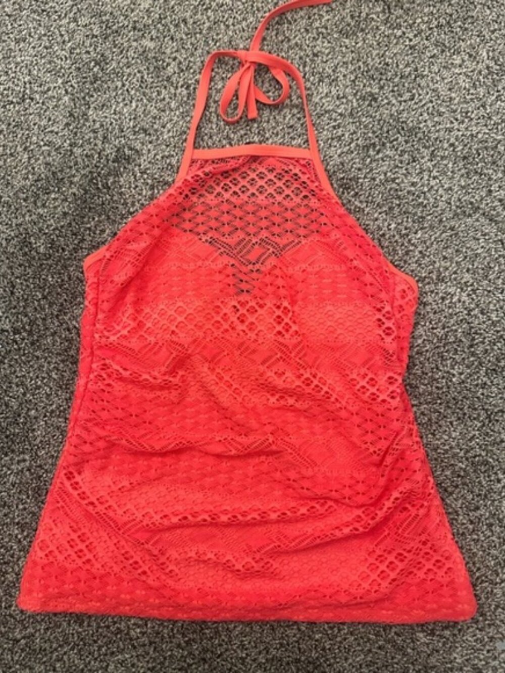 Island Escape Coral Lace Halter Tankini Top. Women’s 10.